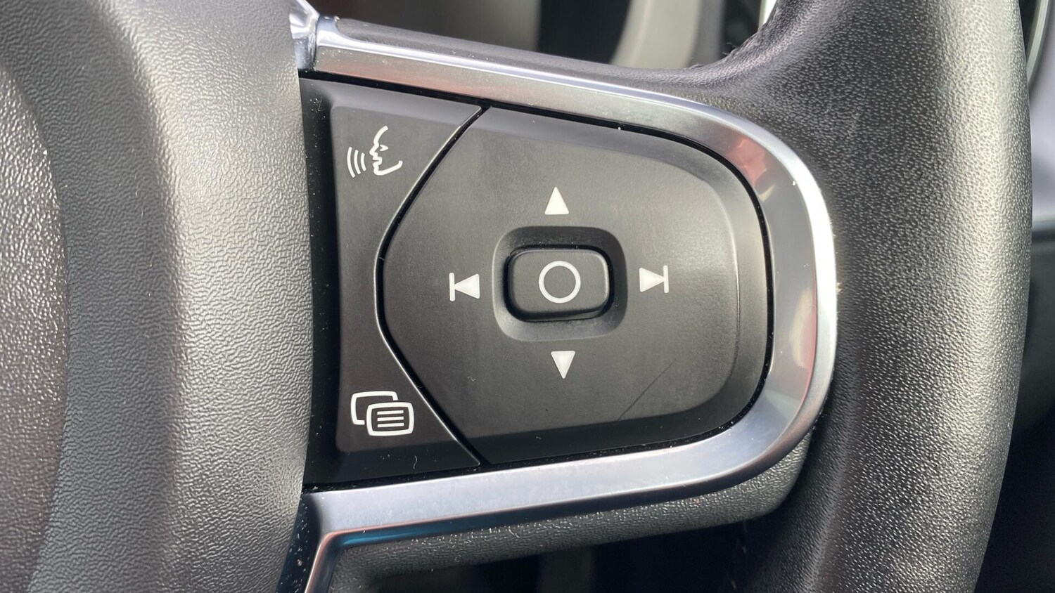 Used Volvo XC60 2021 for sale - 77925401: Photo 22