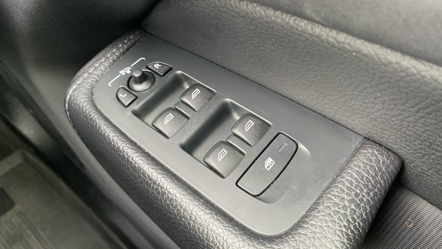 Used Volvo XC60 2021 for sale - 77925401: Photo 24