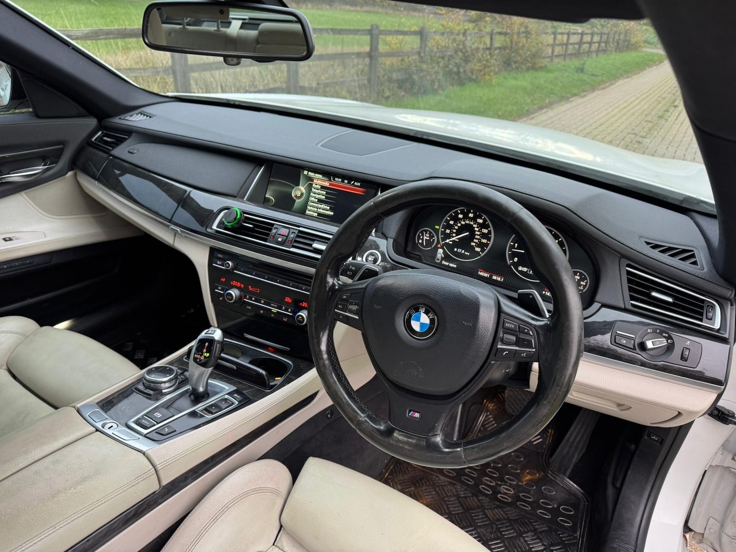 Used BMW 7 Series 2014 for sale - 76544687: Photo 10