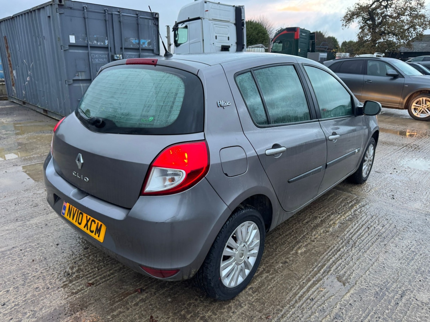 Used Renault Clio 2010 for sale - 76686919: Photo 13