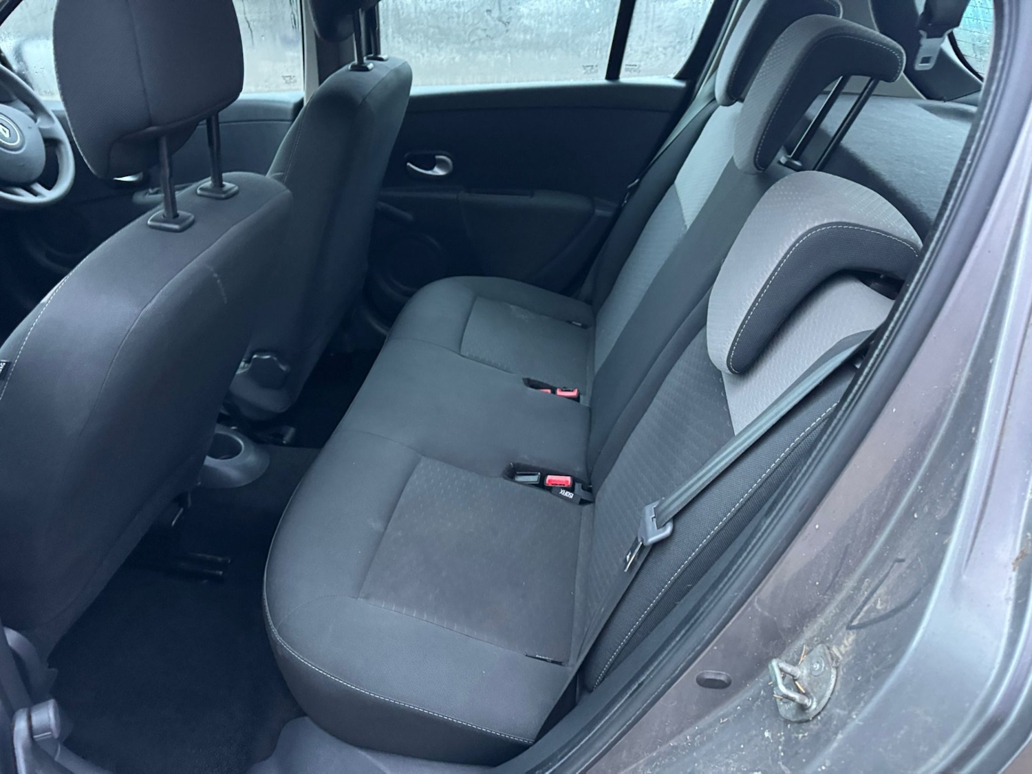 Used Renault Clio 2010 for sale - 76686919: Photo 7