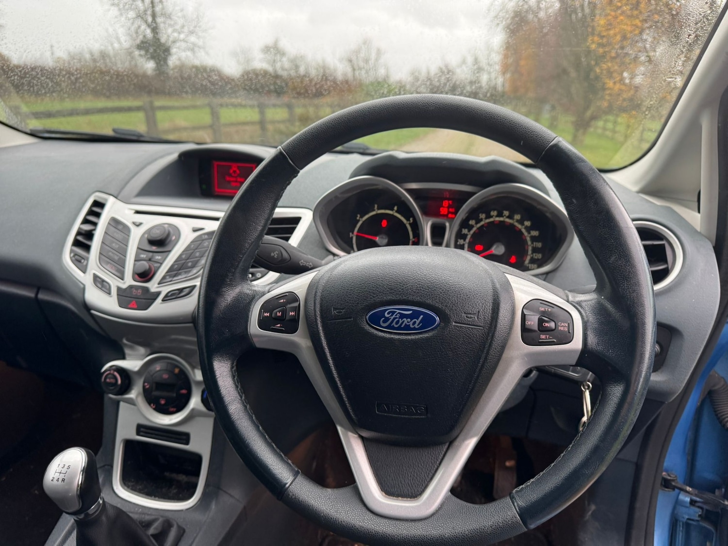 Used Ford Fiesta 2010 for sale - 76544323: Photo 11