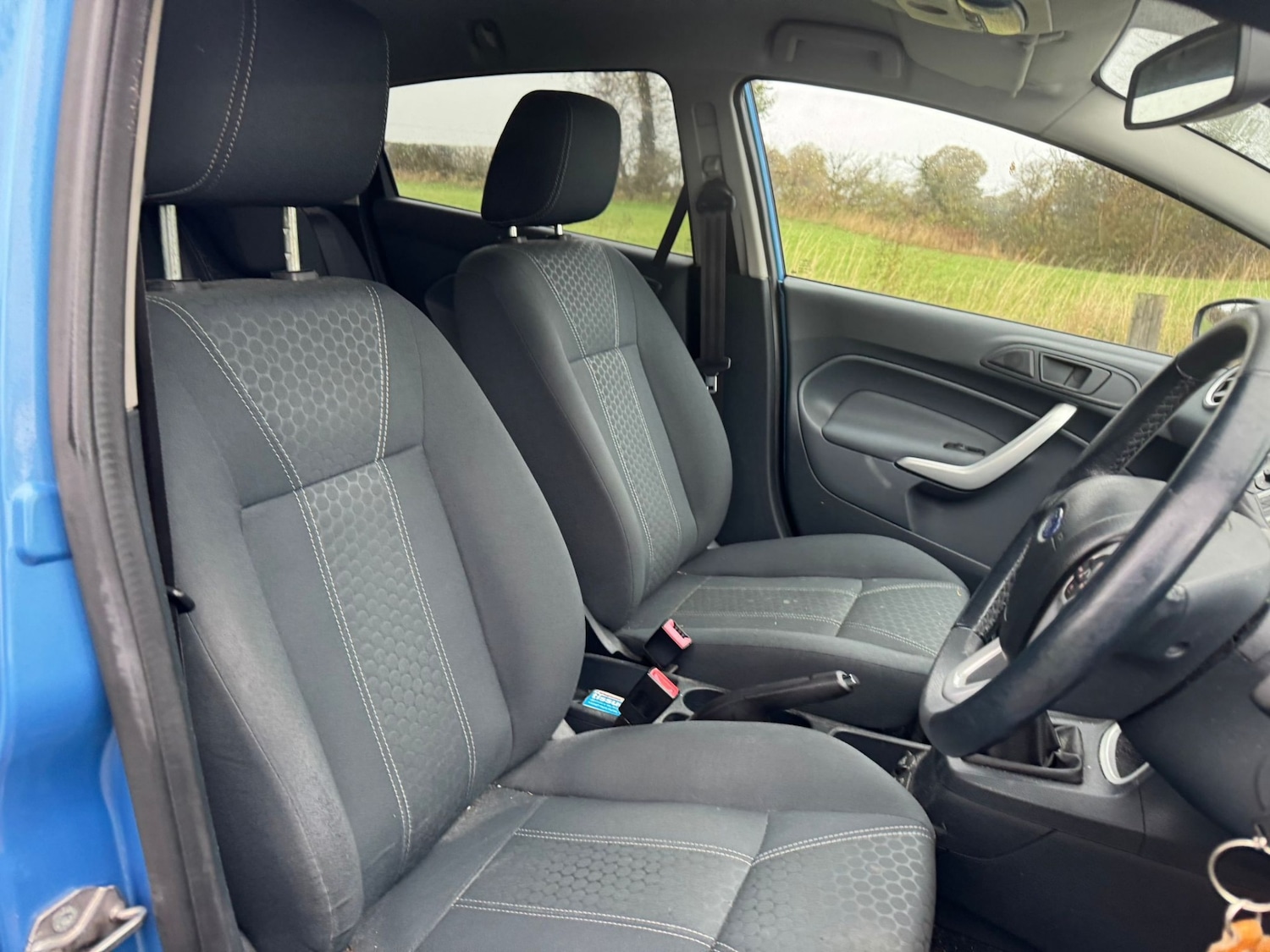 Used Ford Fiesta 2010 for sale - 76544323: Photo 12