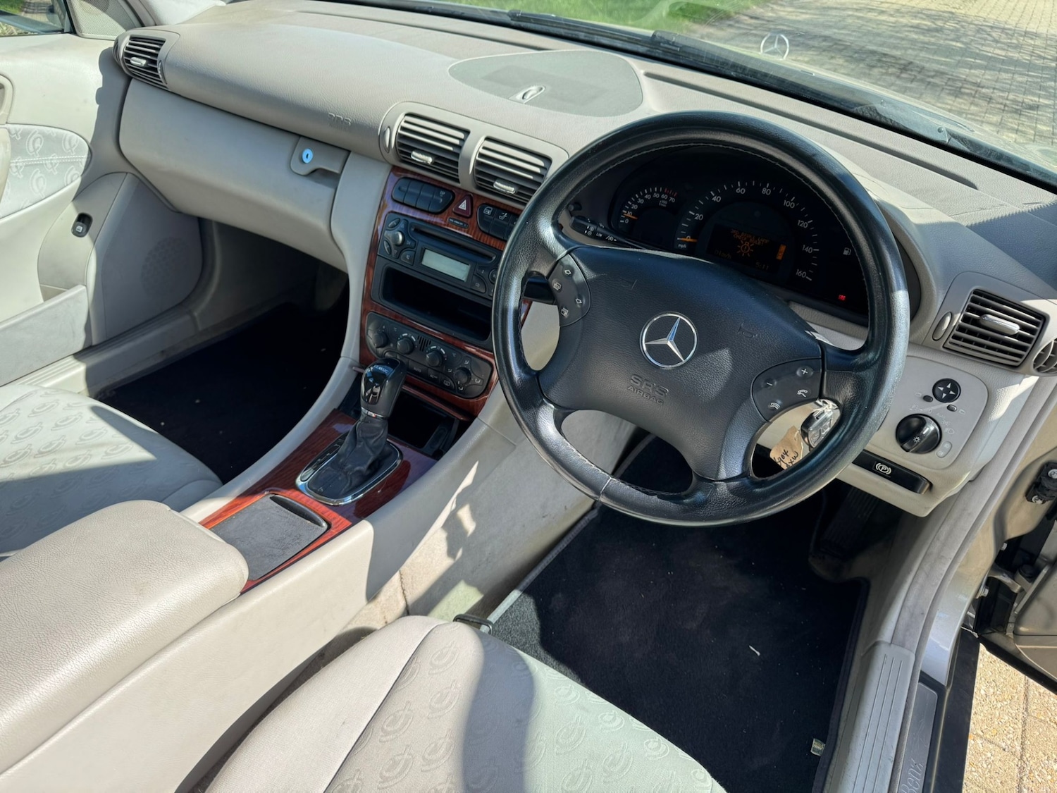 Used Mercedes-Benz C-Class 2004 for sale - 76024302: Photo 11