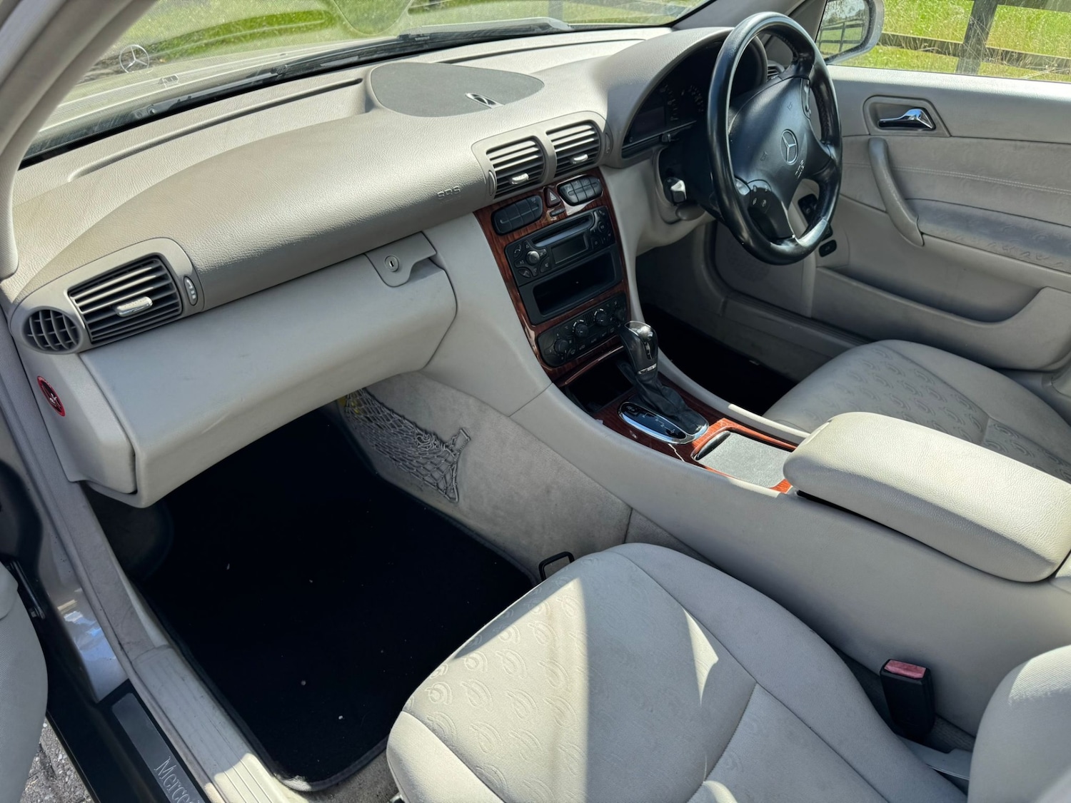 Used Mercedes-Benz C-Class 2004 for sale - 76024302: Photo 15