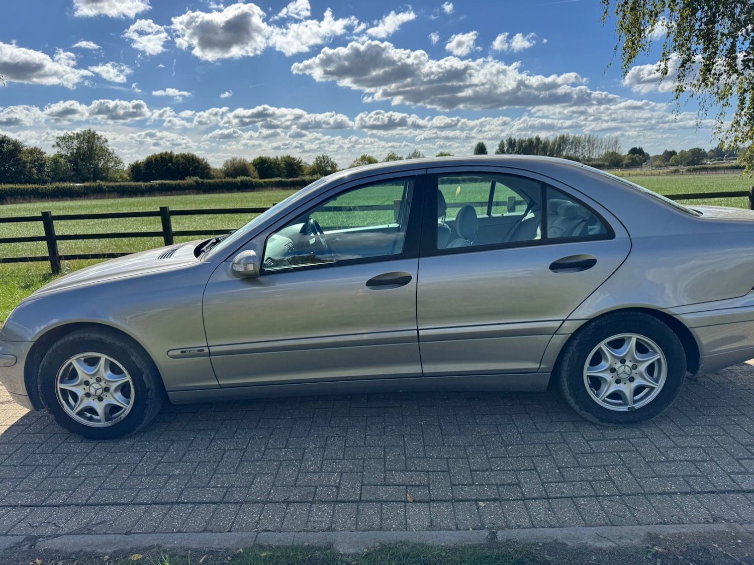 Used Mercedes-Benz C-Class 2004 for sale - 76024302: Photo 6