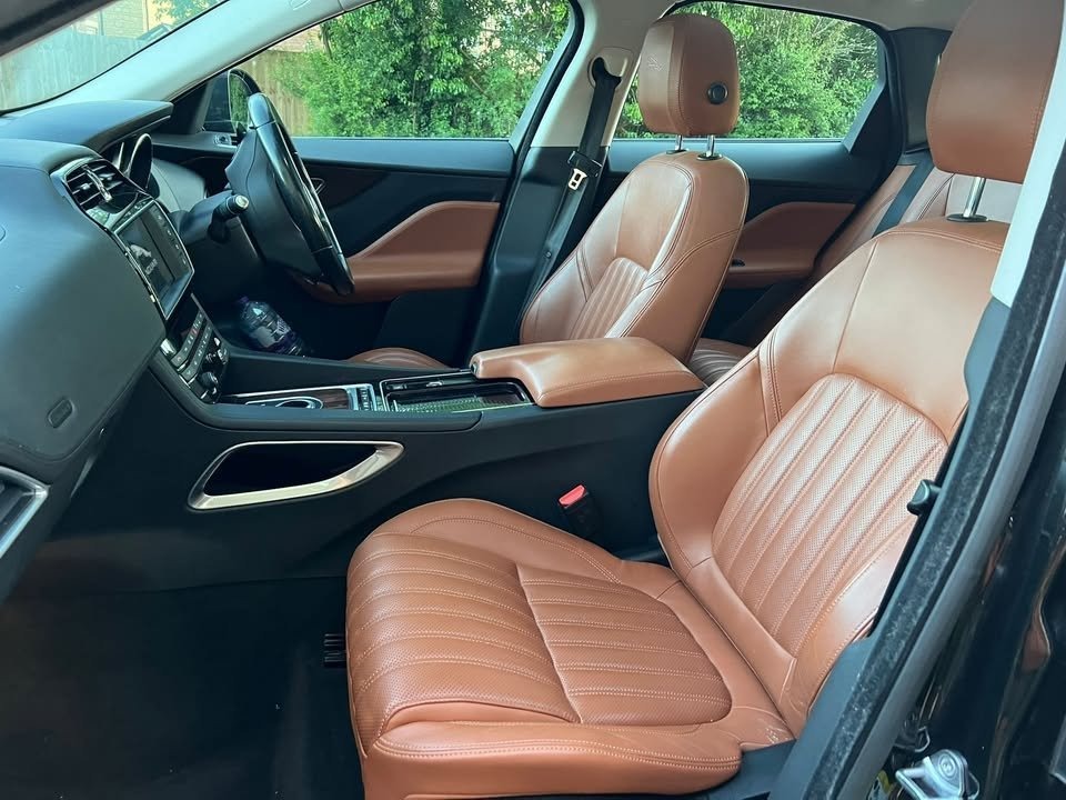 Used Jaguar F-Pace 2016 for sale - 76749870: Photo 13