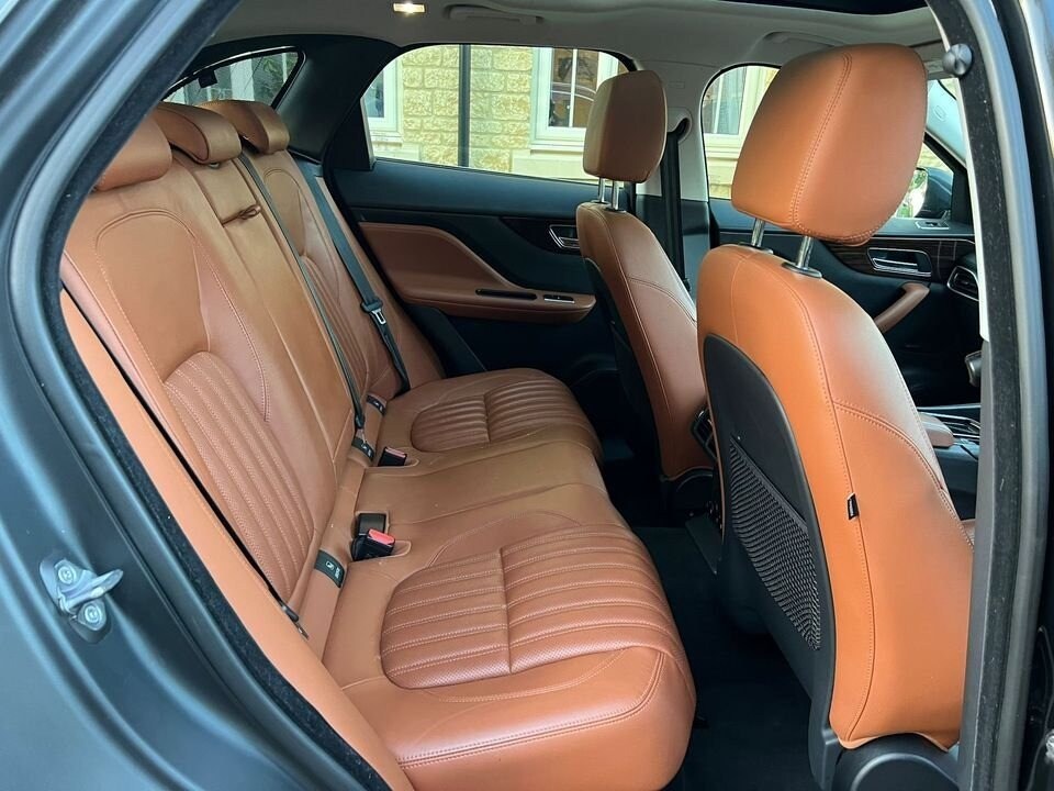 Used Jaguar F-Pace 2016 for sale - 76749870: Photo 16