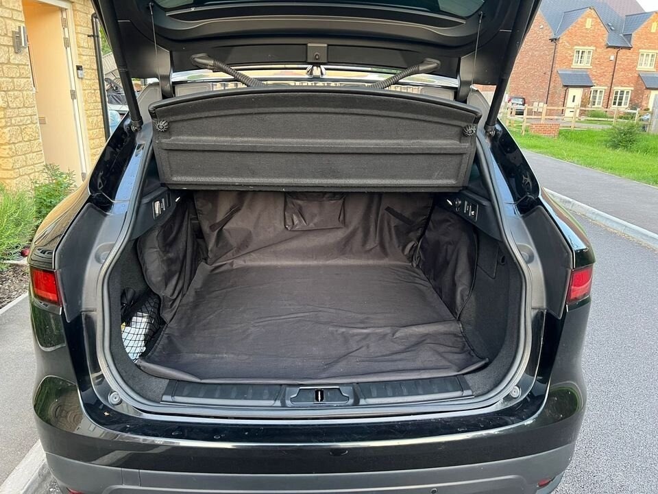 Used Jaguar F-Pace 2016 for sale - 76749870: Photo 18