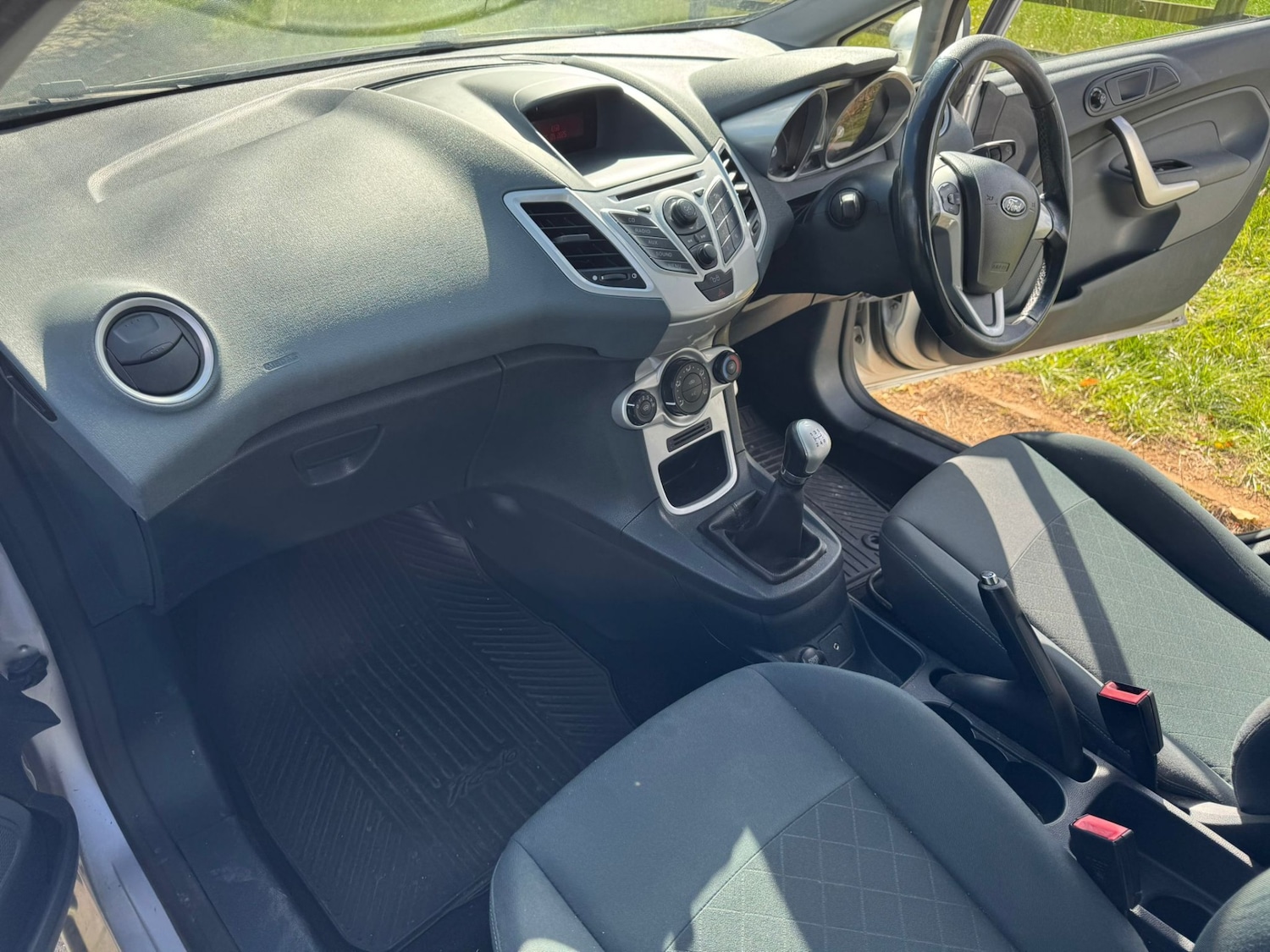 Used Ford Fiesta 2009 for sale - 76075866: Photo 12