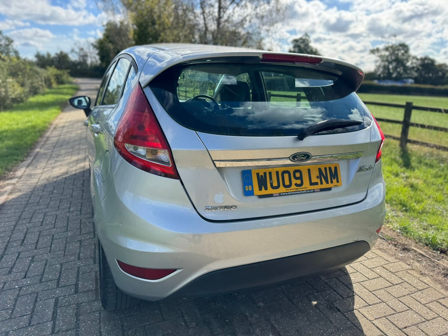 Used Ford Fiesta 2009 for sale - 76075866: Photo 18