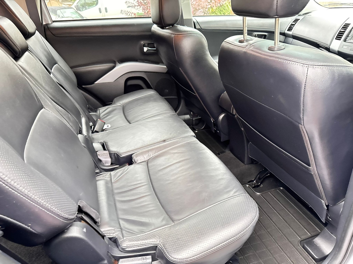 Used Mitsubishi Outlander 2011 for sale - 76075715: Photo 10