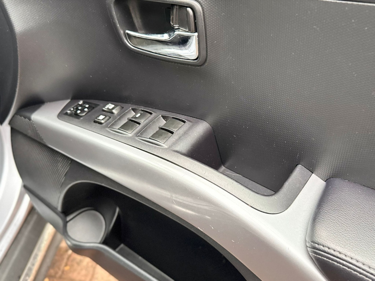 Used Mitsubishi Outlander 2011 for sale - 76075715: Photo 7