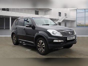 2015 (15) - 2015 Ssangyong Rexton W 2.0 diesel auto 7seat tow 5-Door