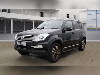 Used Ssangyong Rexton 2015 for sale - 76546384: Photo