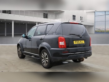 Used Ssangyong Rexton 2015 for sale - 76546384: Photo