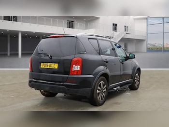 Used Ssangyong Rexton 2015 for sale - 76546384: Photo