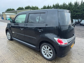 Used Daihatsu Materia 2007 for sale - 76545879: Photo