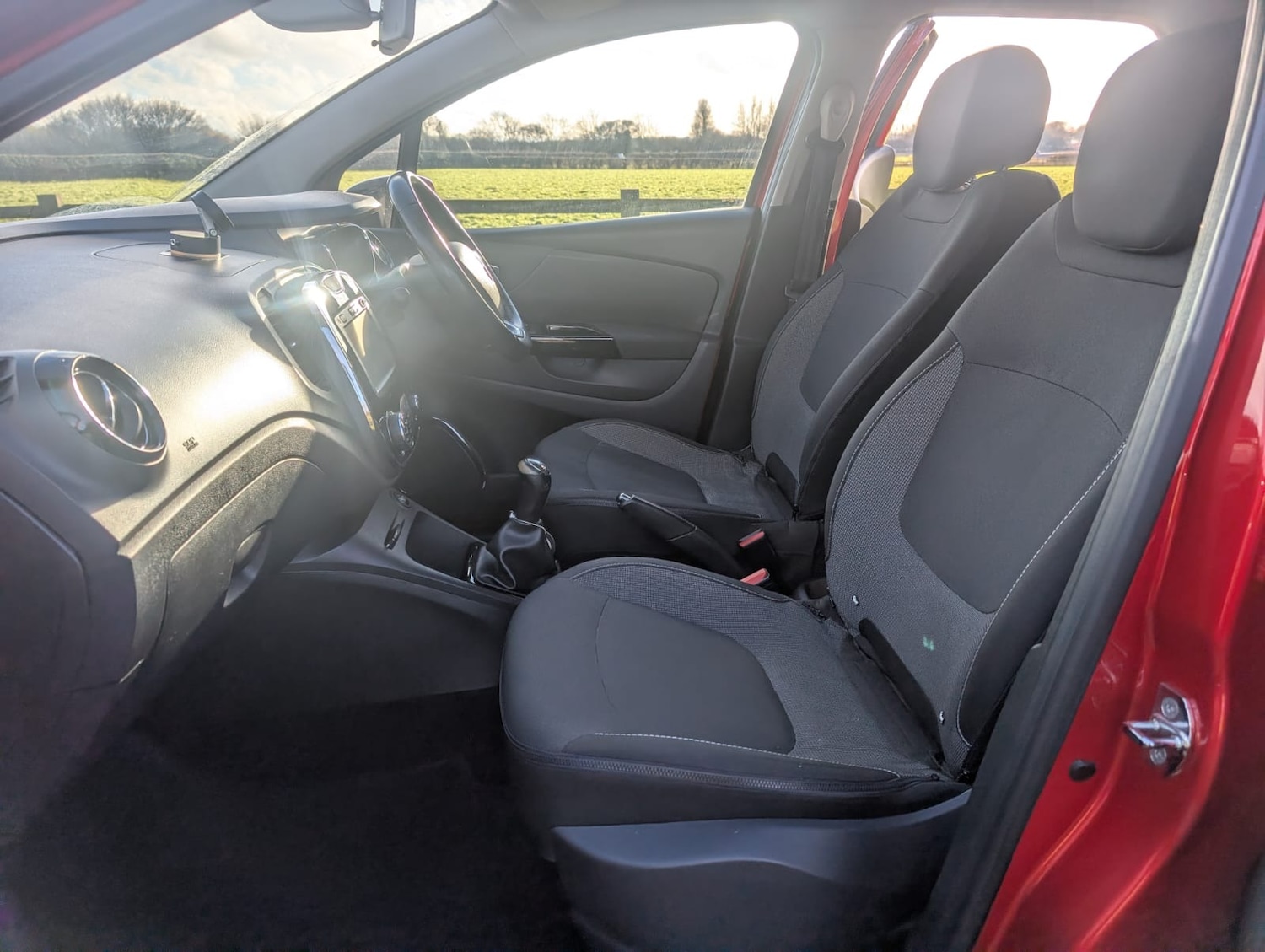 Used Renault Captur 2017 for sale - 76749052: Photo 13