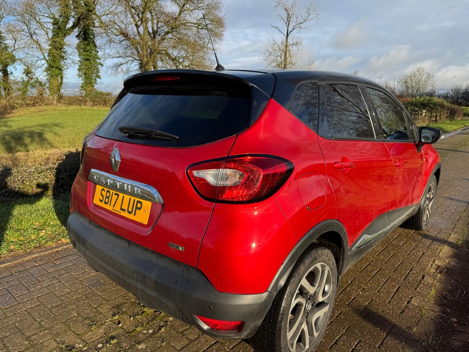 Used Renault Captur 2017 for sale - 76749052: Photo 6