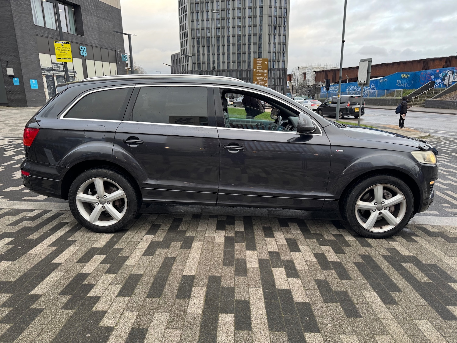 Used Audi Q7 2008 for sale - 77908378: Photo 3