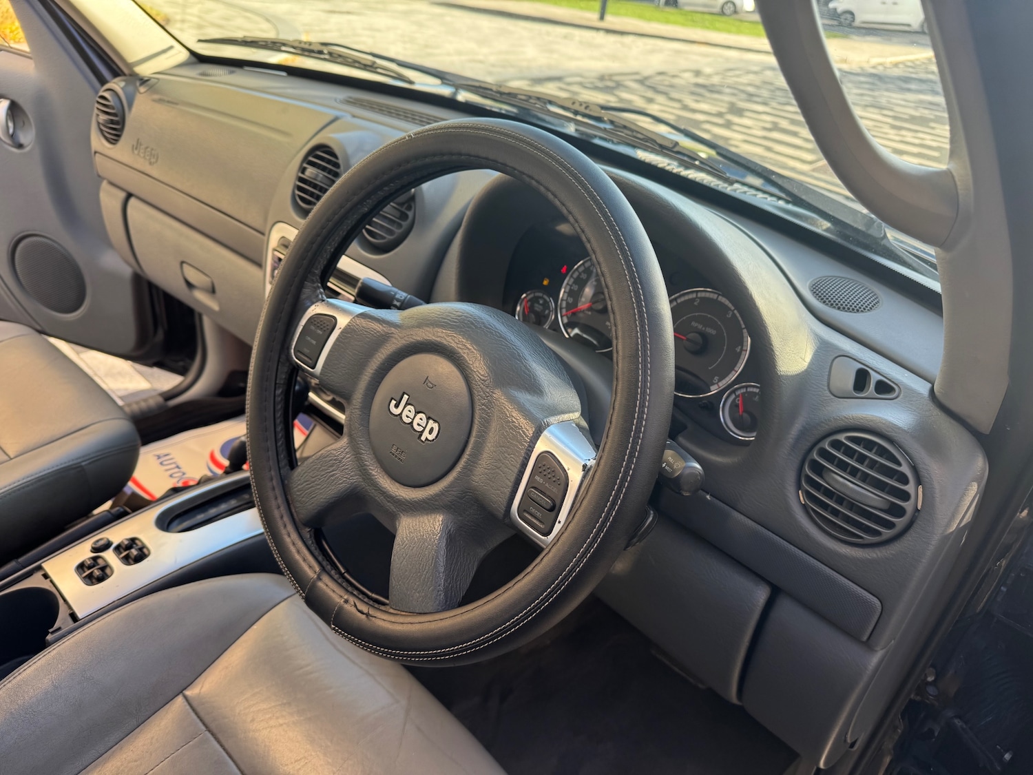 Used Jeep Cherokee 2007 for sale - 76606128: Photo 9