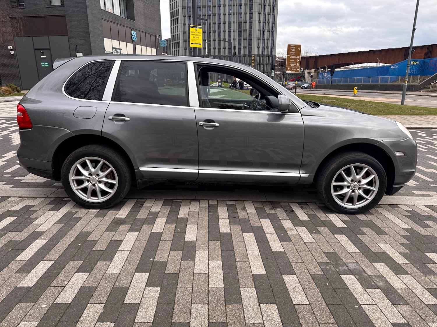 Used Porsche Cayenne 2007 for sale - 77495726: Photo 3