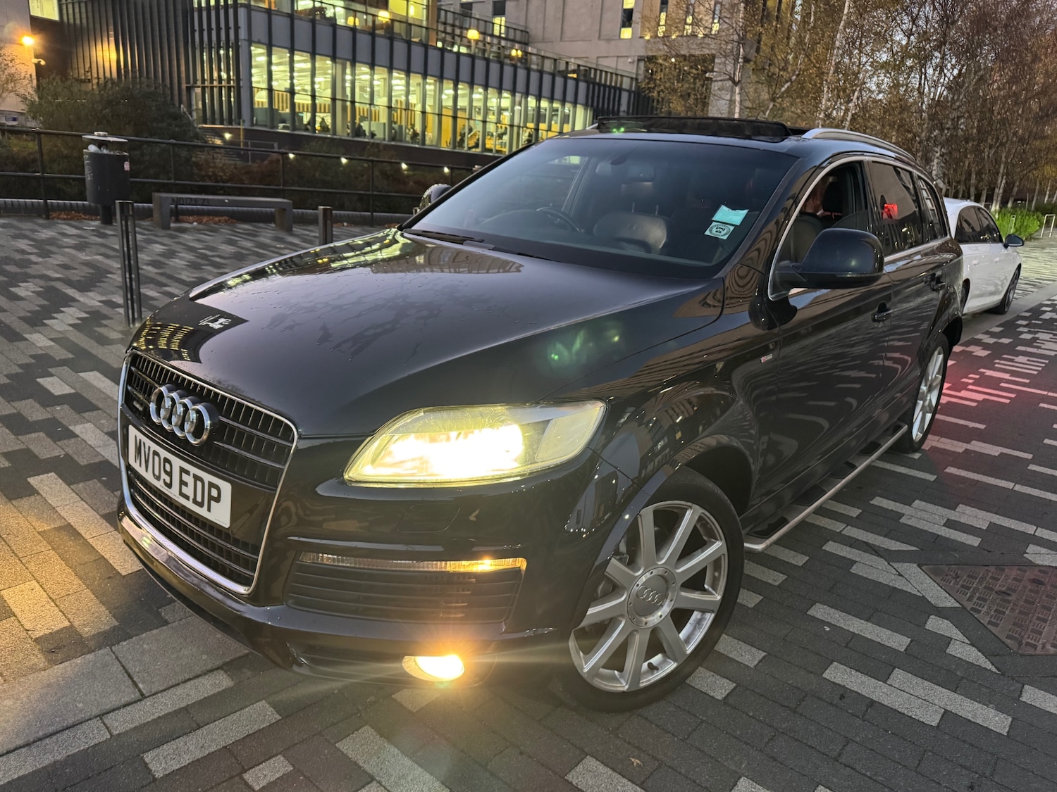 Used Audi Q7 2009 for sale - 76643789: Photo 13