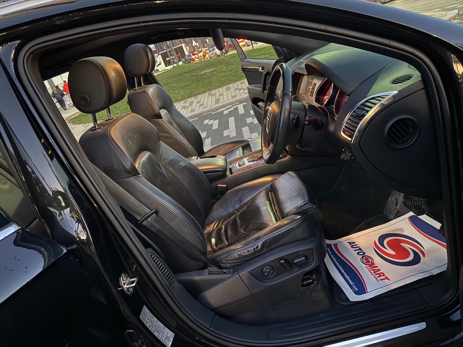 Used Audi Q7 2009 for sale - 76643789: Photo 18