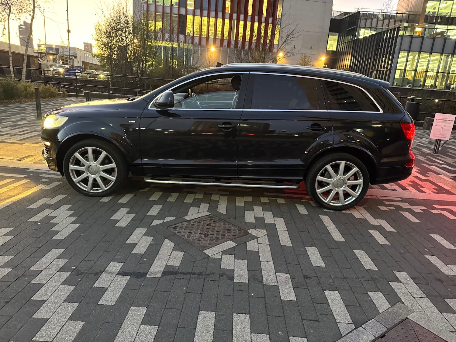 Used Audi Q7 2009 for sale - 76643789: Photo 5