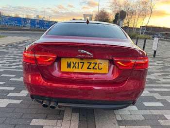 Used Jaguar XE 2017 for sale - 77082443: Photo