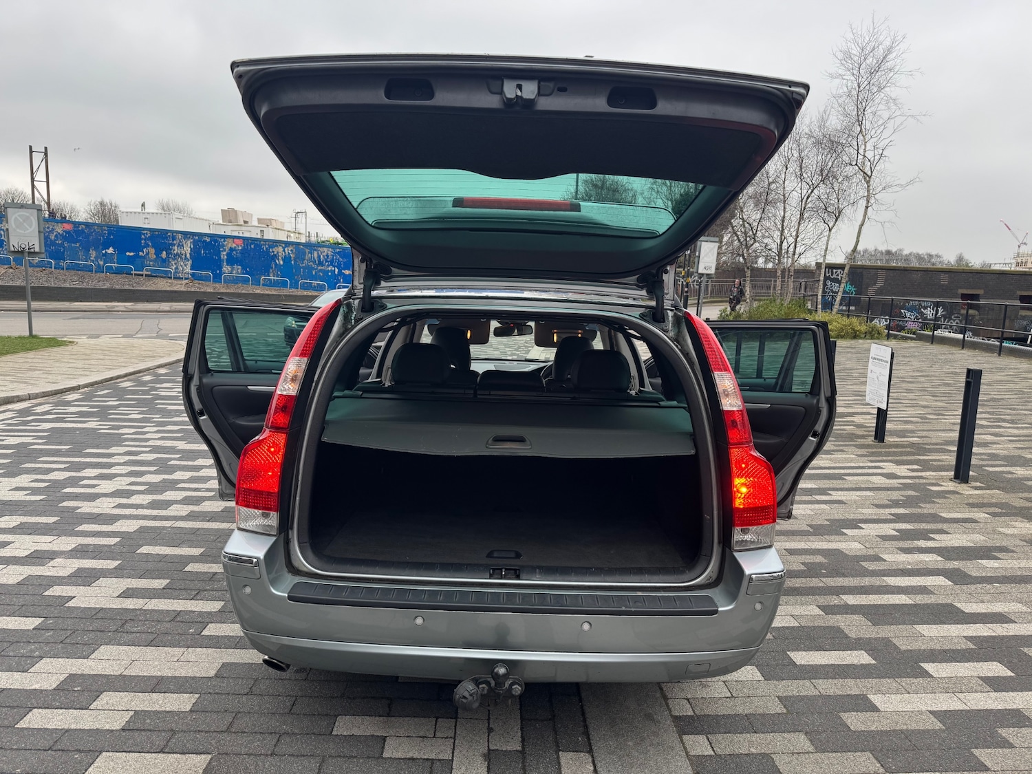 Used Volvo V70 2007 for sale - 77782129: Photo 10