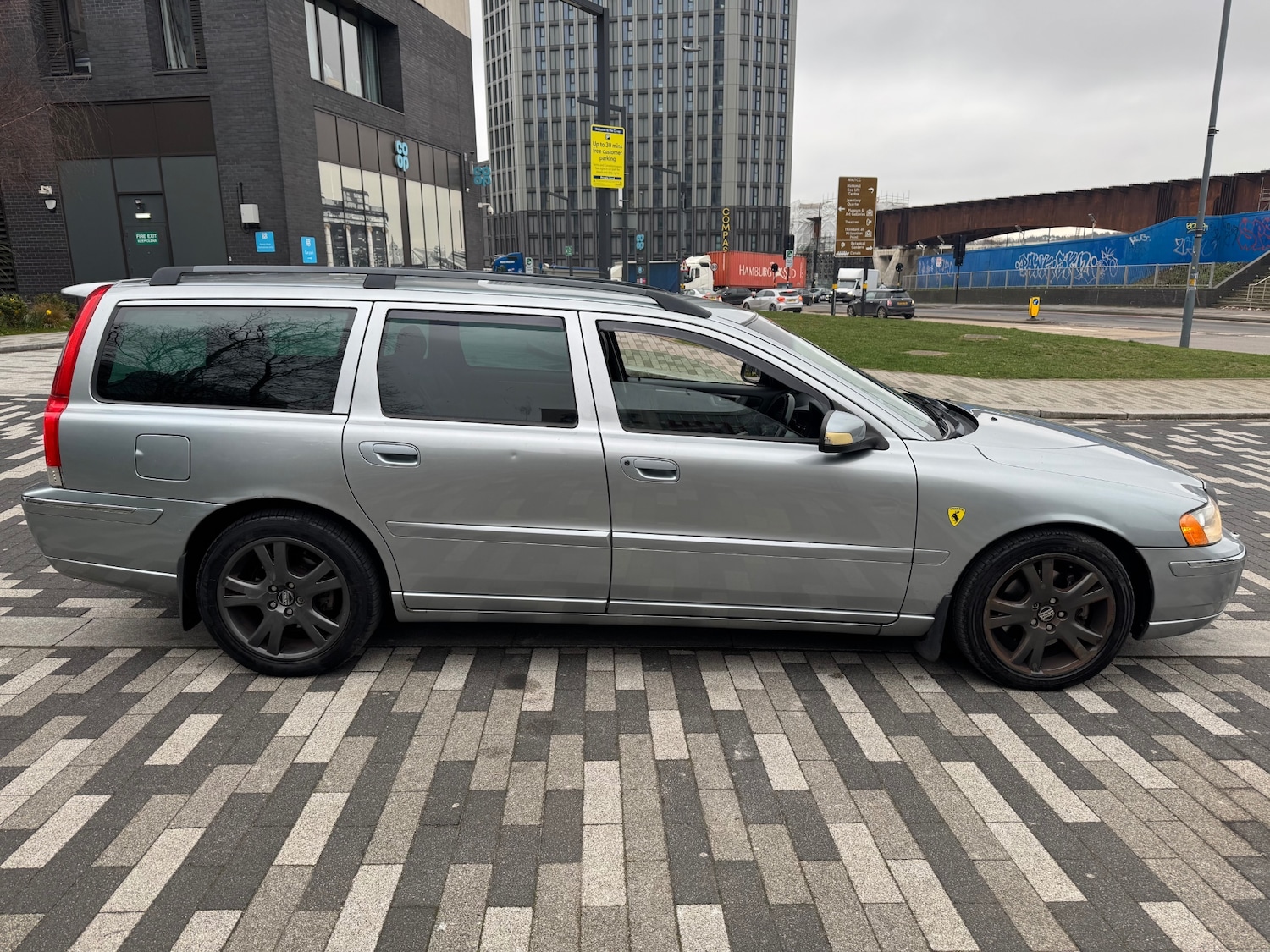 Used Volvo V70 2007 for sale - 77782129: Photo 3