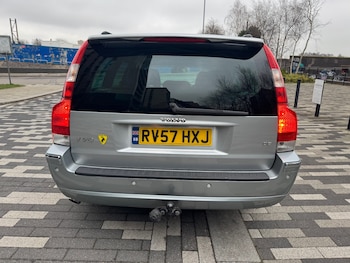 Used Volvo V70 2007 for sale - 77782129: Photo