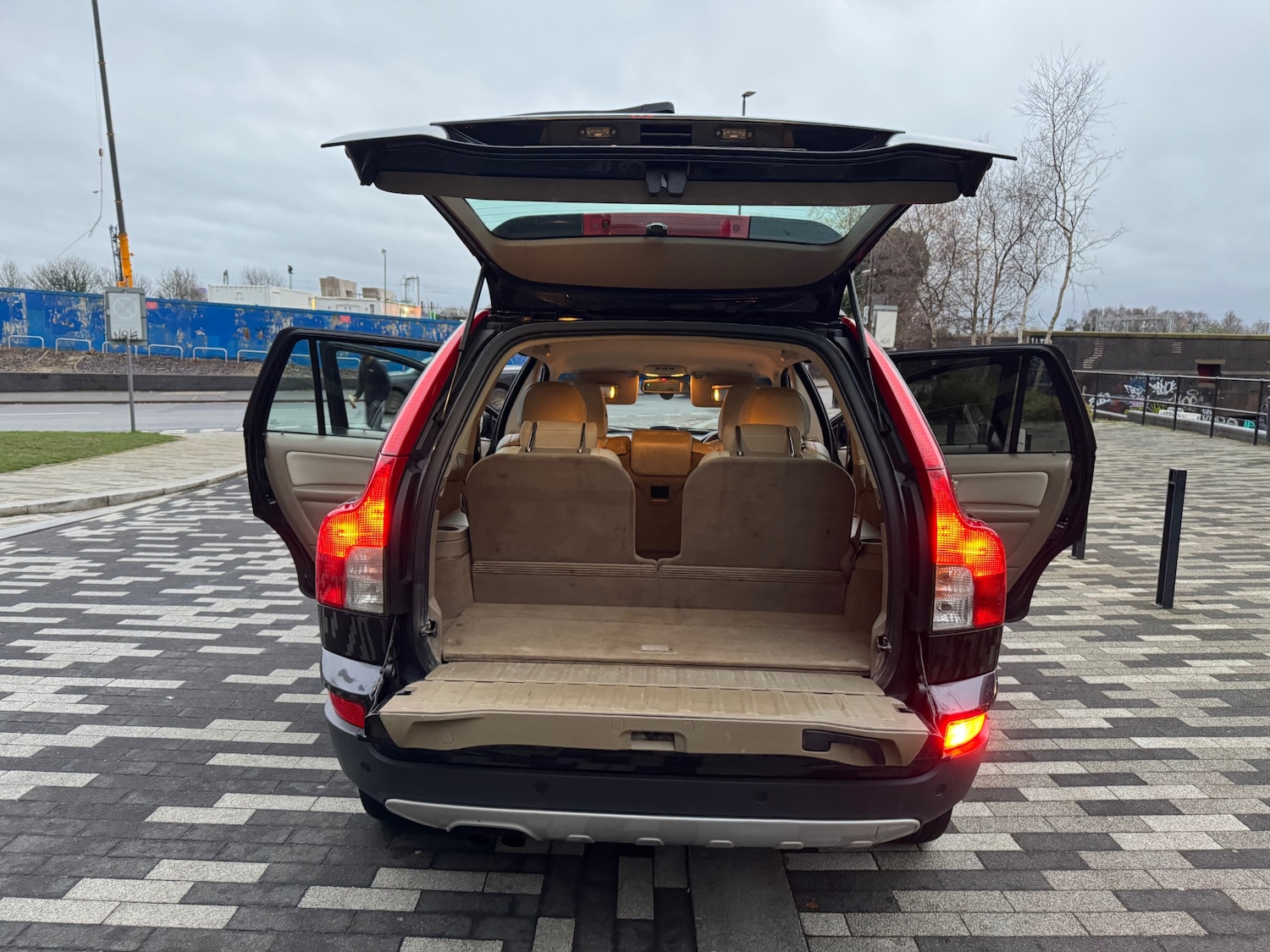 Used Volvo XC90 2011 for sale - 76974808: Photo 10