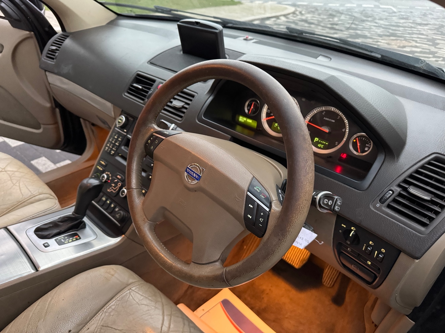 Used Volvo XC90 2011 for sale - 76974808: Photo 9