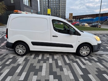 Used Citroen Berlingo 2012 for sale - 76458473: Photo