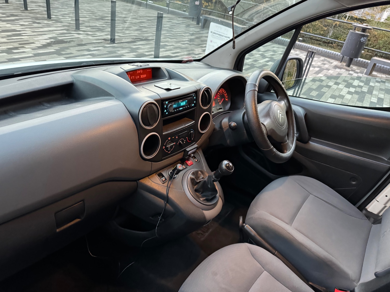 Used Citroen Berlingo 2012 for sale - 76458473: Photo 6