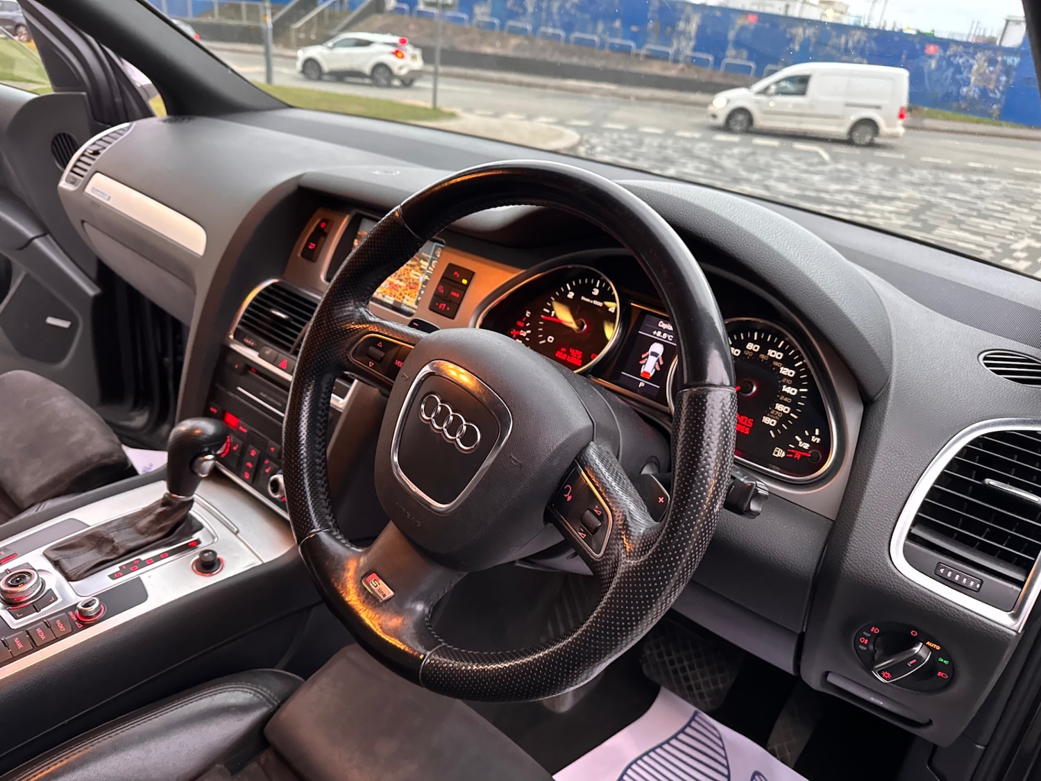 Used Audi Q7 2009 for sale - 77264759: Photo 9