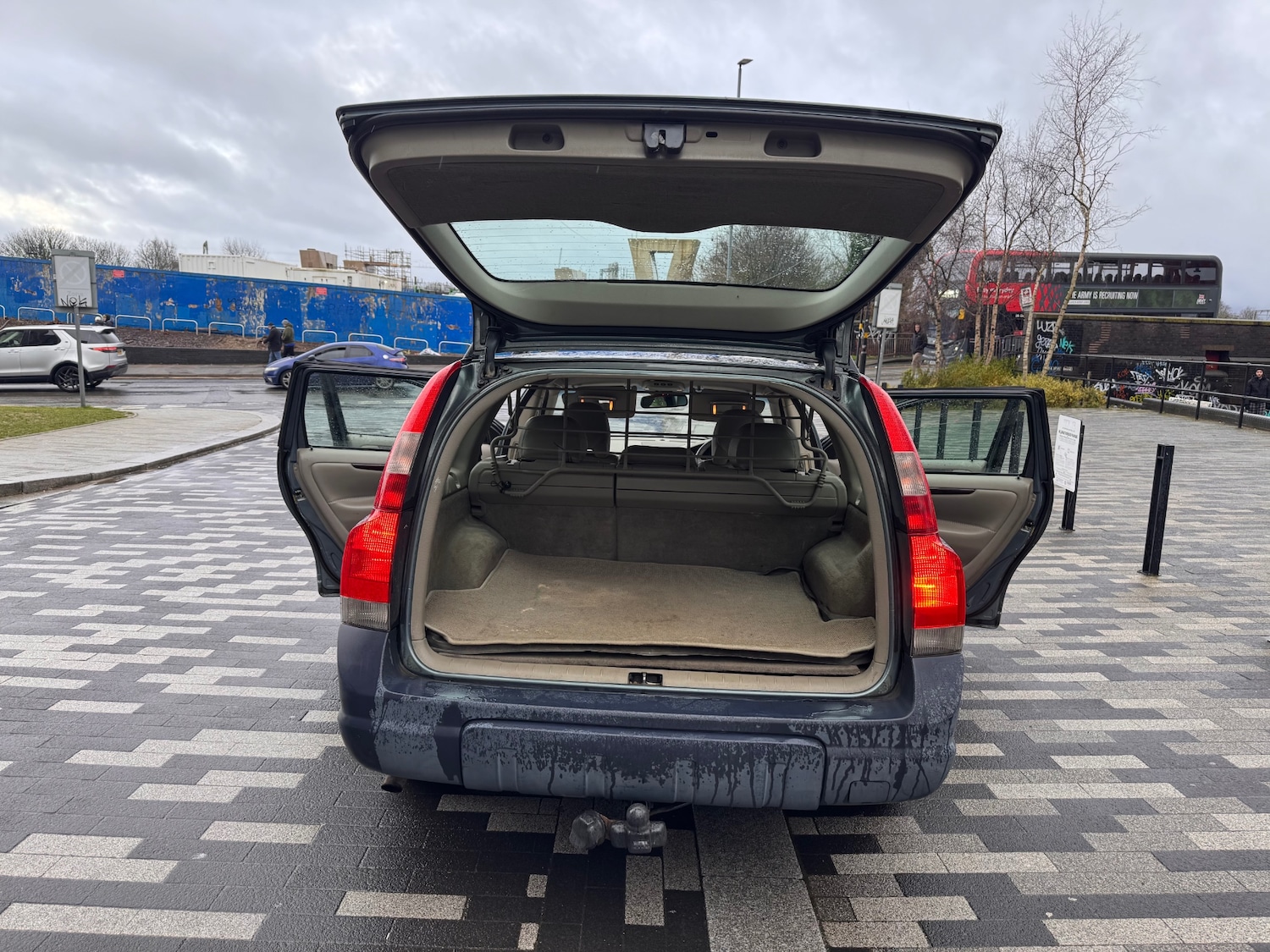 Used Volvo XC70 2003 for sale - 77467851: Photo 10