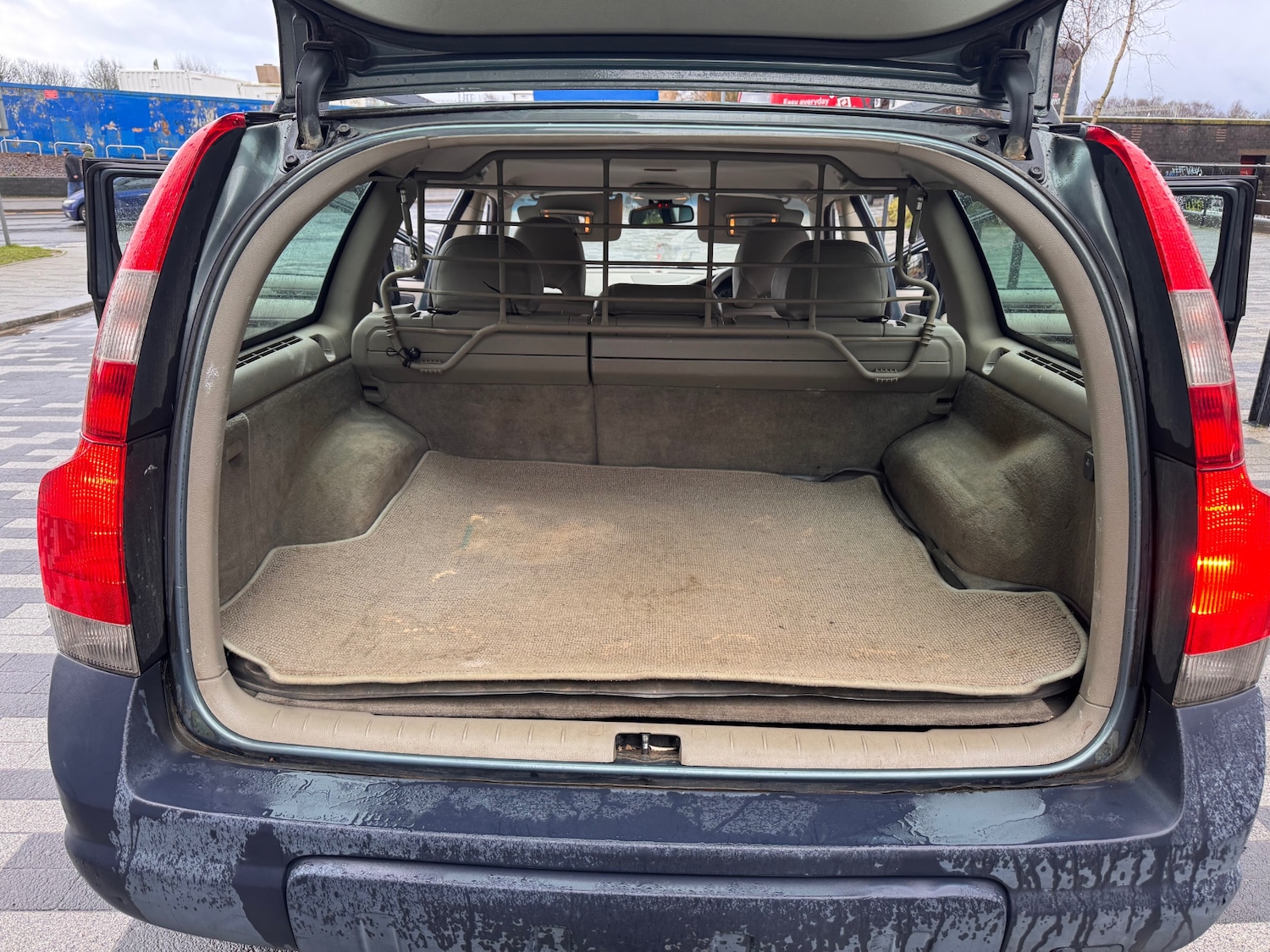 Used Volvo XC70 2003 for sale - 77467851: Photo 11