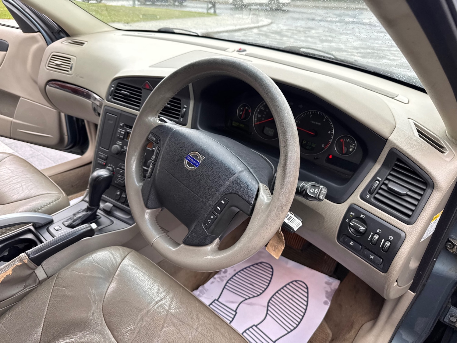 Used Volvo XC70 2003 for sale - 77467851: Photo 9