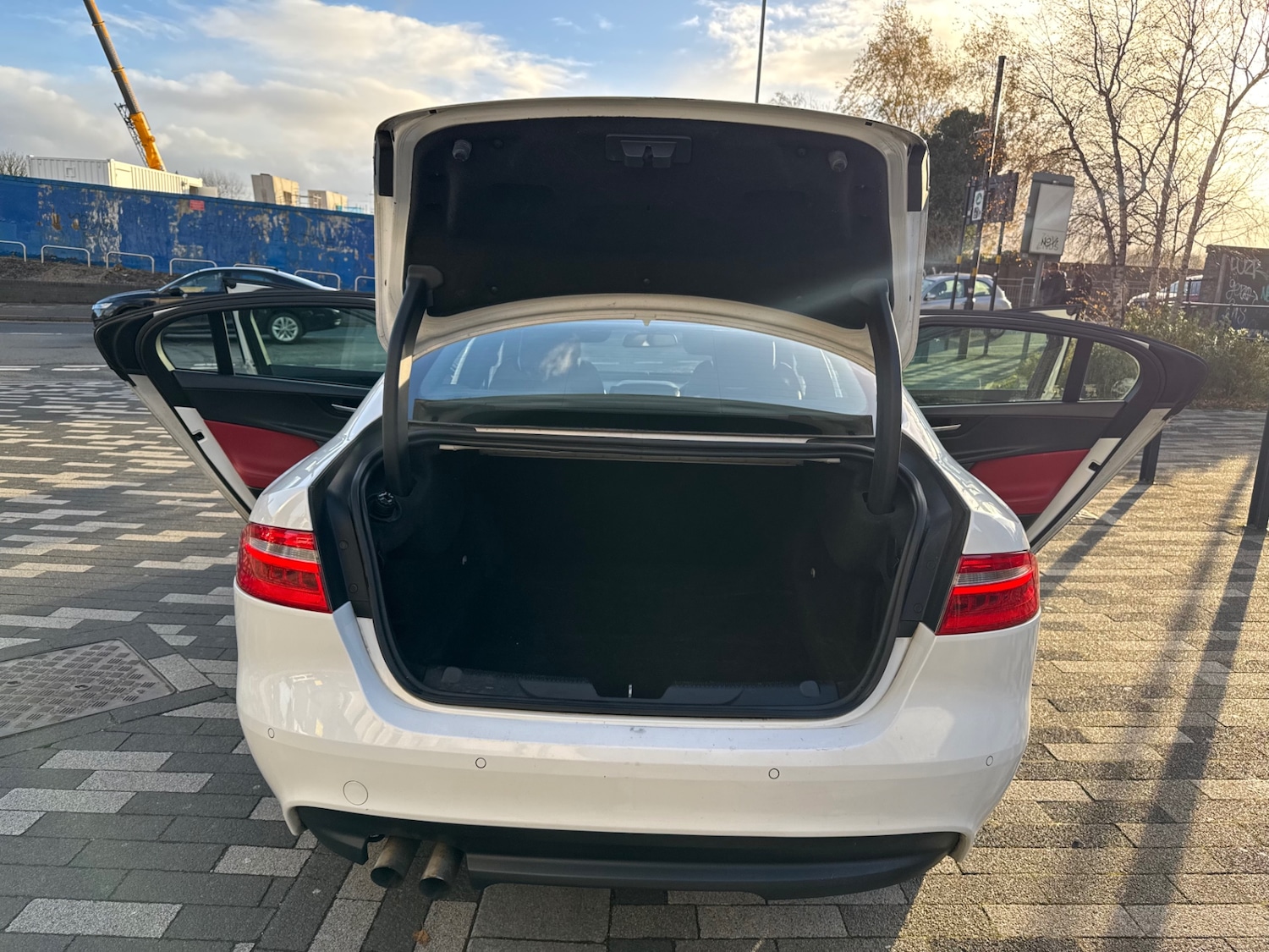 Used Jaguar XE 2015 for sale - 76898190: Photo 10