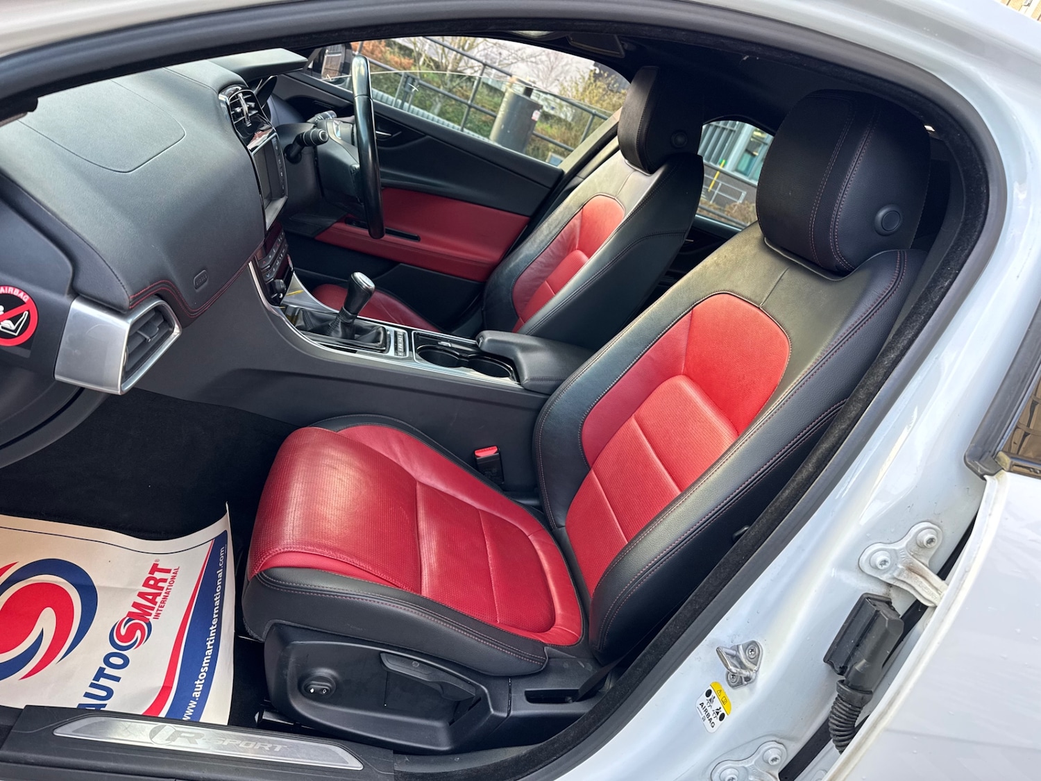 Used Jaguar XE 2015 for sale - 76898190: Photo 6