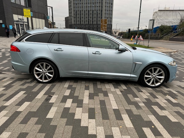 Used Jaguar XF 2013 for sale - 72789243: Photo 3