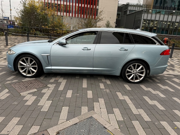 Used Jaguar XF 2013 for sale - 72789243: Photo 5
