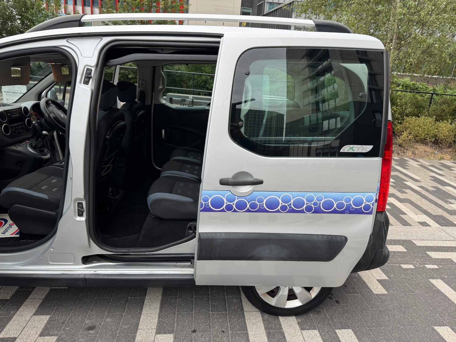 Vehicle 19