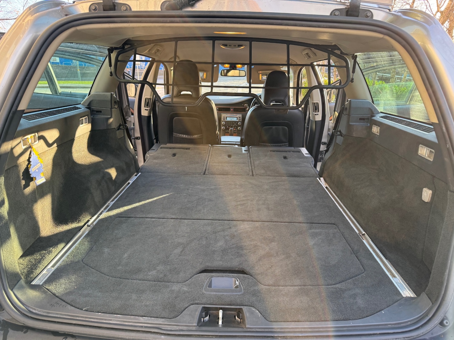 Used Volvo XC70 2009 for sale - 76898192: Photo 11