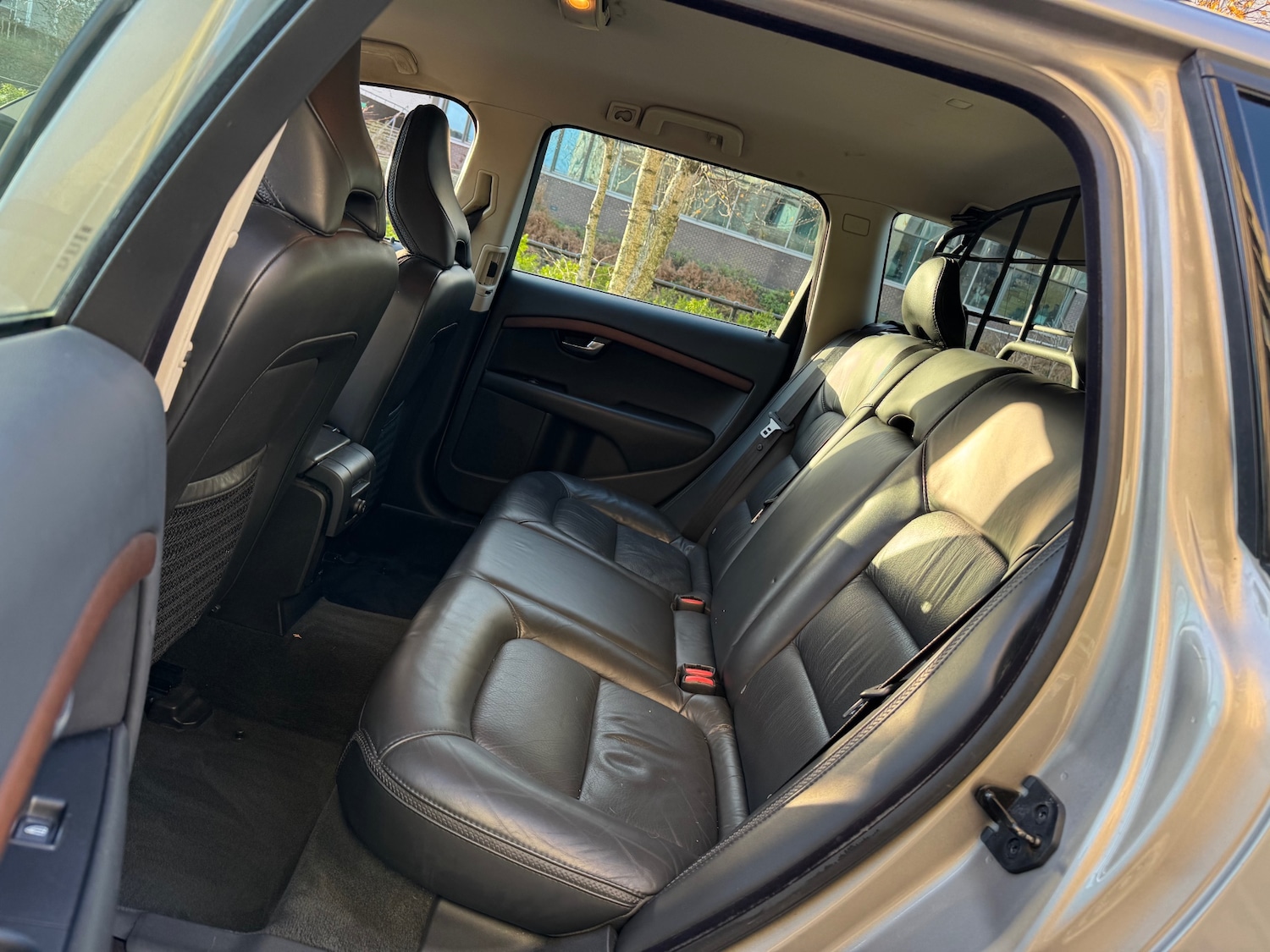 Used Volvo XC70 2009 for sale - 76898192: Photo 17