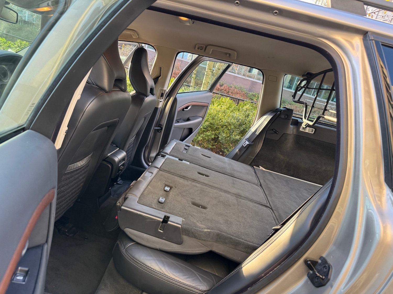 Used Volvo XC70 2009 for sale - 76898192: Photo 19